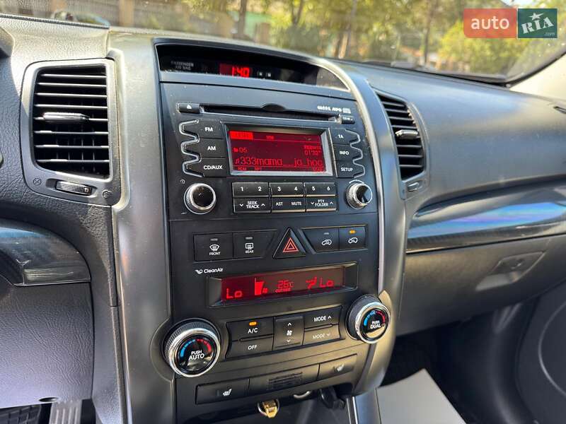 Внедорожник / Кроссовер Kia Sorento 2010 в Запорожье