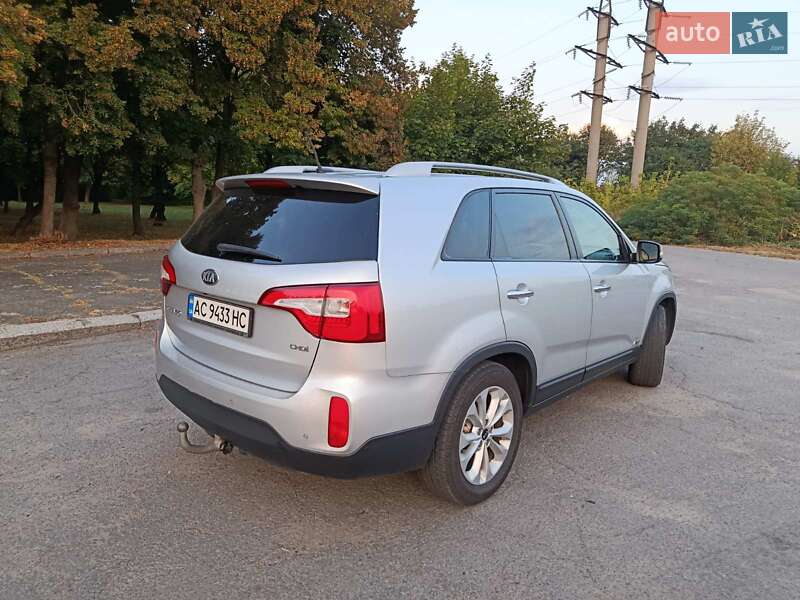 Внедорожник / Кроссовер Kia Sorento 2013 в 