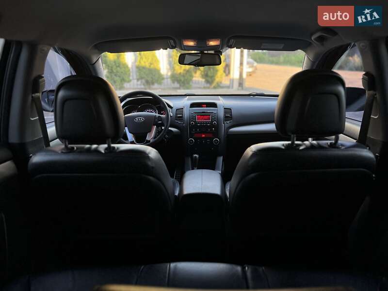 Позашляховик / Кросовер Kia Sorento 2011 в Києві