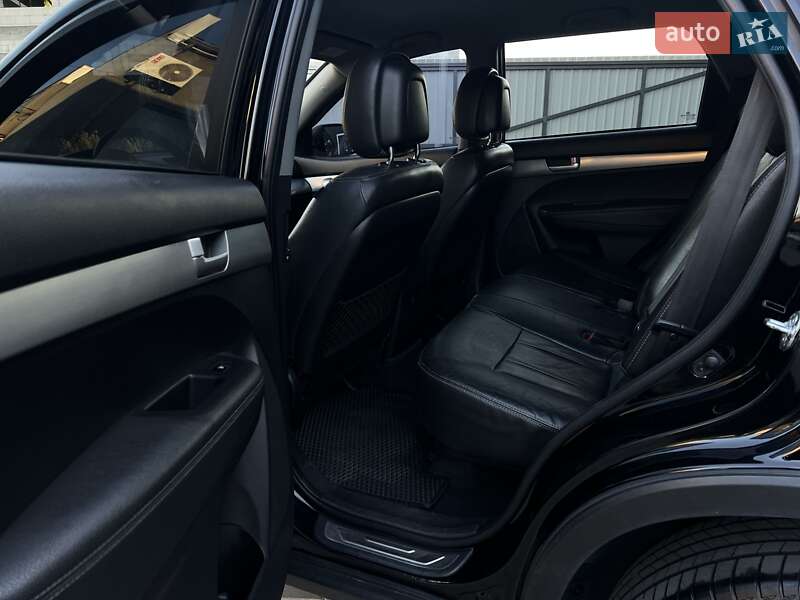 Позашляховик / Кросовер Kia Sorento 2011 в Києві