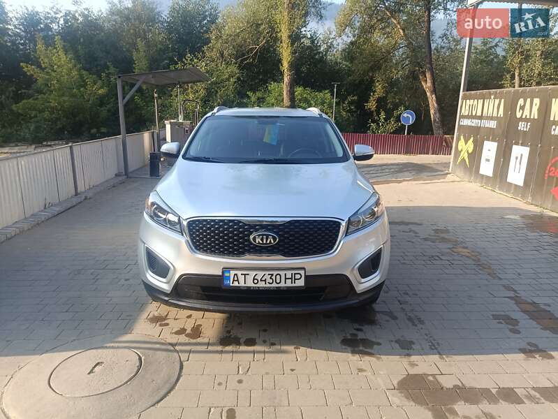 Позашляховик / Кросовер Kia Sorento 2016 в Верховині фото 8 Позашляховик / Кросовер Kia Sorento 2016 в Верховині