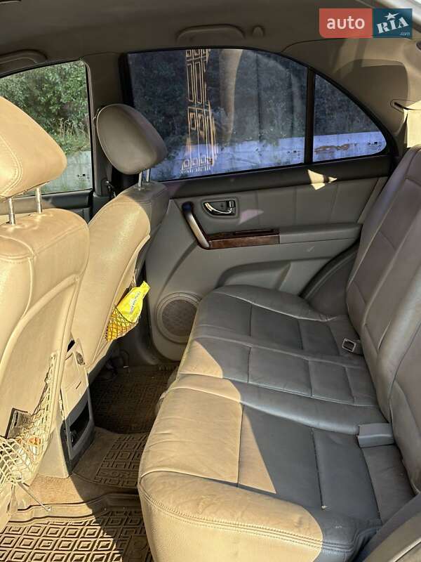 Внедорожник / Кроссовер Kia Sorento 2003 в Краматорске