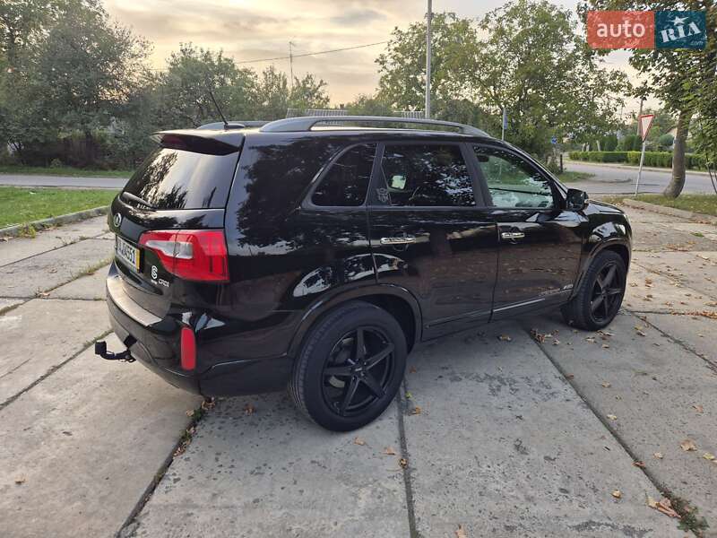 Позашляховик / Кросовер Kia Sorento 2014 в Стрию