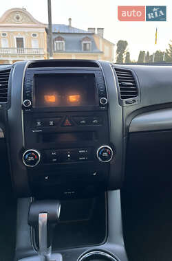 Внедорожник / Кроссовер Kia Sorento 2011 в 