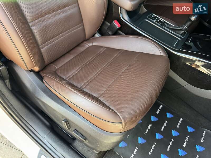 Внедорожник / Кроссовер Kia Sorento 2017 в Ровно фото 36 Внедорожник / Кроссовер Kia Sorento 2017 в Ровно