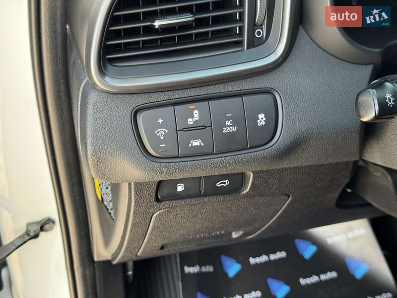 Внедорожник / Кроссовер Kia Sorento 2017 в Ровно фото 17 Внедорожник / Кроссовер Kia Sorento 2017 в Ровно