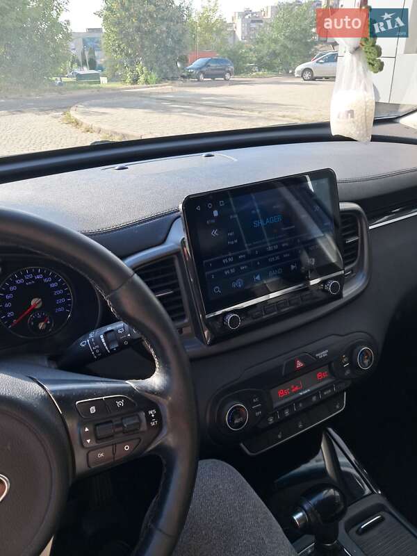 Внедорожник / Кроссовер Kia Sorento 2015 в Ровно