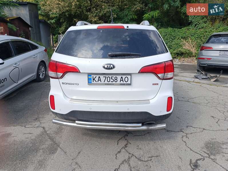 Позашляховик / Кросовер Kia Sorento 2014 в Києві