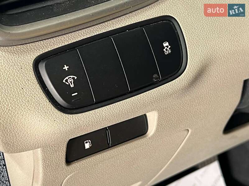 Внедорожник / Кроссовер Kia Sorento 2016 в Одессе фото 8 Внедорожник / Кроссовер Kia Sorento 2016 в Одессе