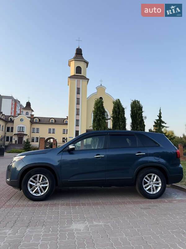 Позашляховик / Кросовер Kia Sorento 2014 в Києві