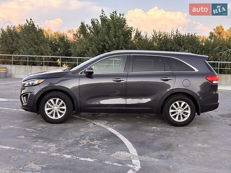 Позашляховик / Кросовер Kia Sorento 2016 в Києві
