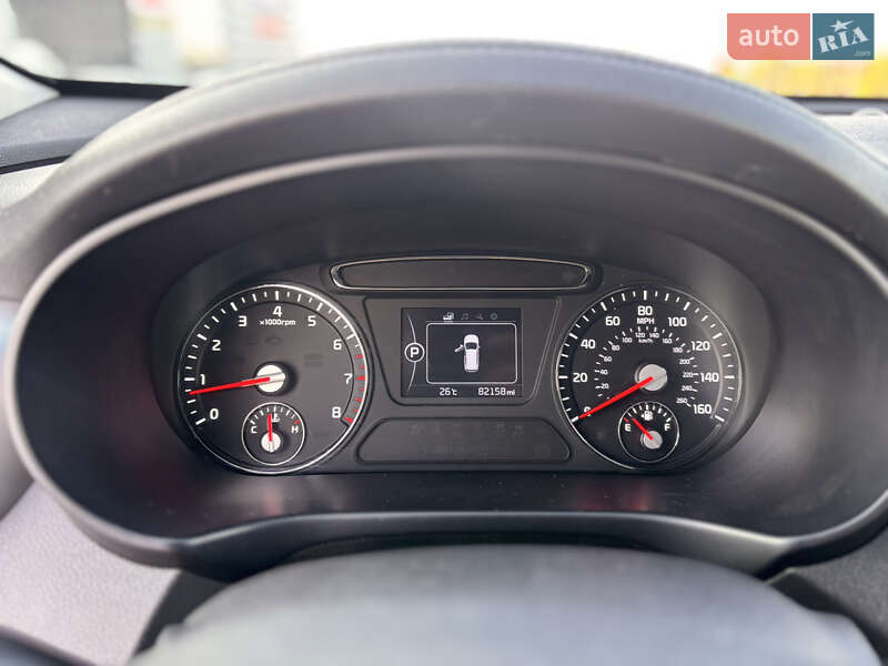 Позашляховик / Кросовер Kia Sorento 2016 в Києві