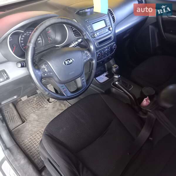 Позашляховик / Кросовер Kia Sorento 2013 в Харкові