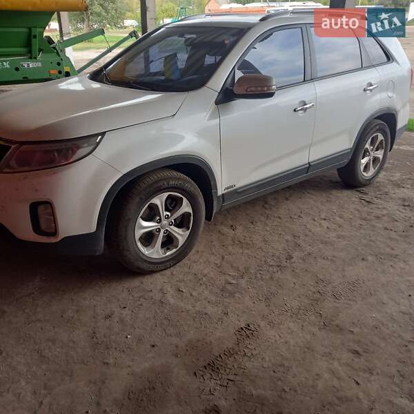 Позашляховик / Кросовер Kia Sorento 2013 в Харкові