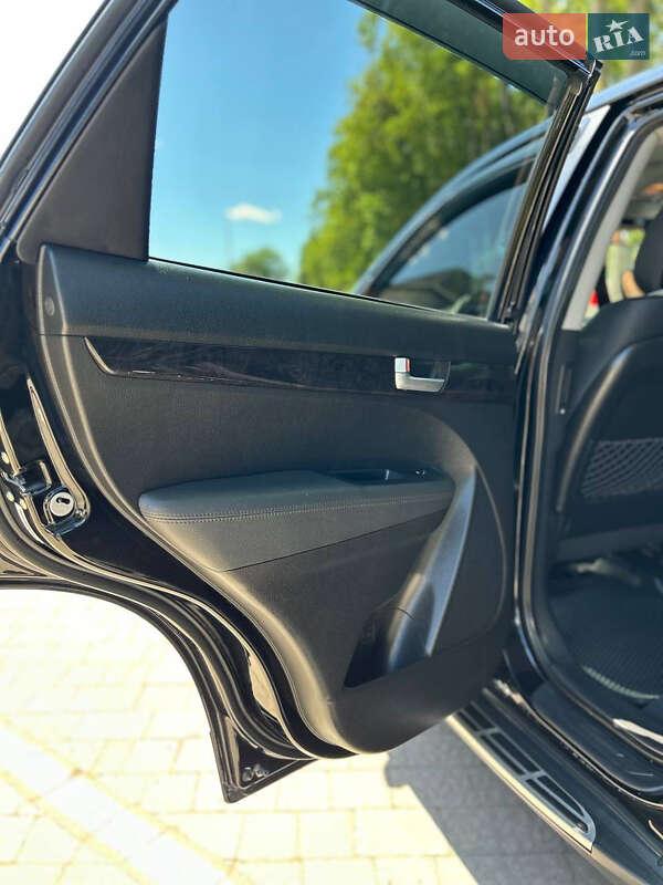 Позашляховик / Кросовер Kia Sorento 2014 в Дрогобичі