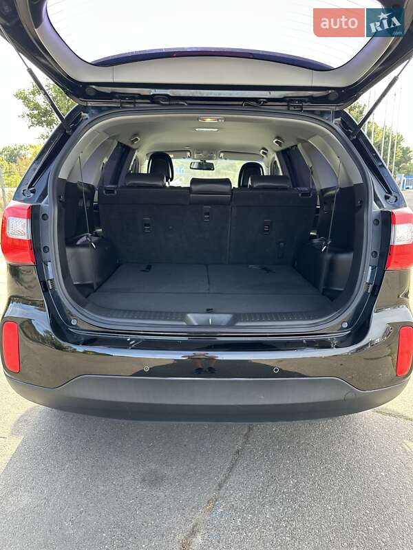 Позашляховик / Кросовер Kia Sorento 2013 в Одесі