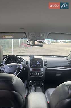 Внедорожник / Кроссовер Kia Sorento 2013 в 