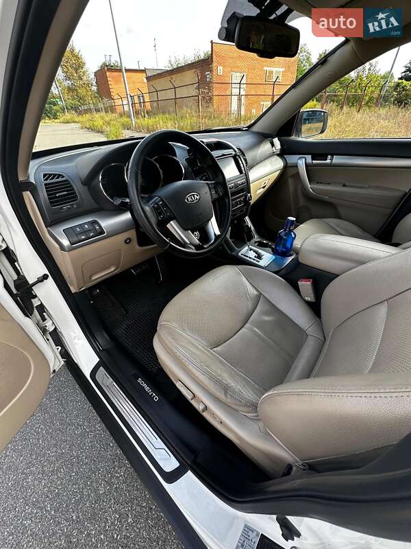 Внедорожник / Кроссовер Kia Sorento 2010 в Киеве