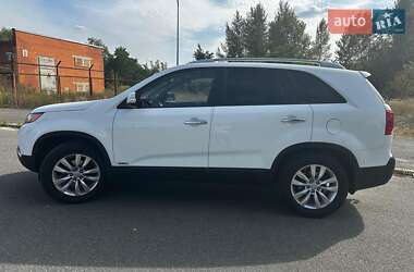 Позашляховик / Кросовер Kia Sorento 2010 в 