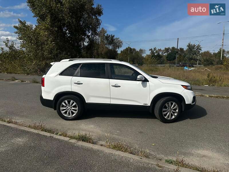 Внедорожник / Кроссовер Kia Sorento 2010 в Киеве