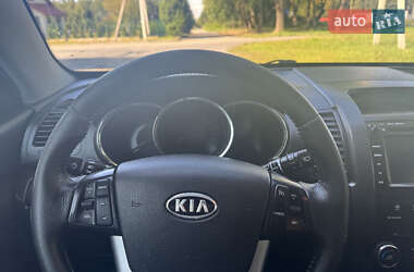 Внедорожник / Кроссовер Kia Sorento 2011 в 