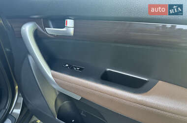 Внедорожник / Кроссовер Kia Sorento 2011 в 