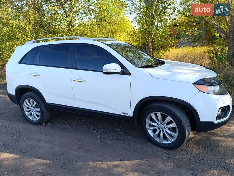 Позашляховик / Кросовер Kia Sorento 2011 в Гадячі