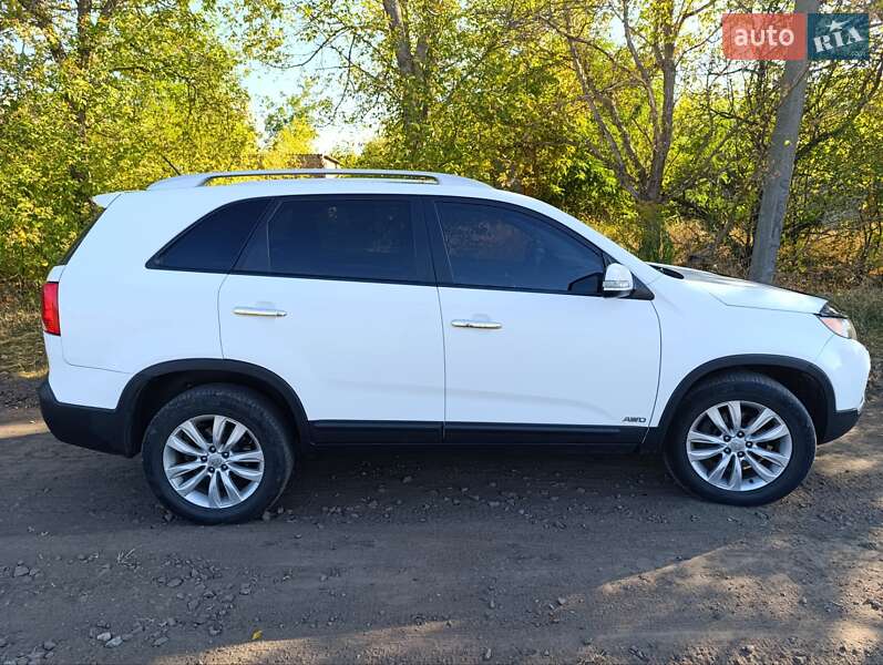 Позашляховик / Кросовер Kia Sorento 2011 в Гадячі
