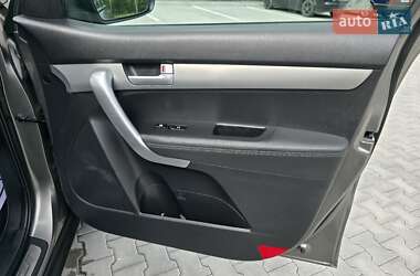 Внедорожник / Кроссовер Kia Sorento 2012 в 