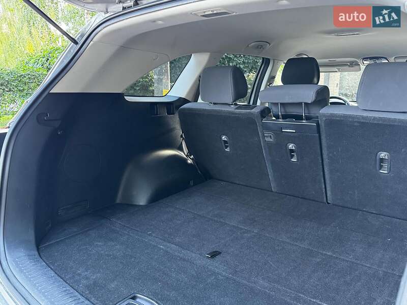 Позашляховик / Кросовер Kia Sorento 2016 в Києві