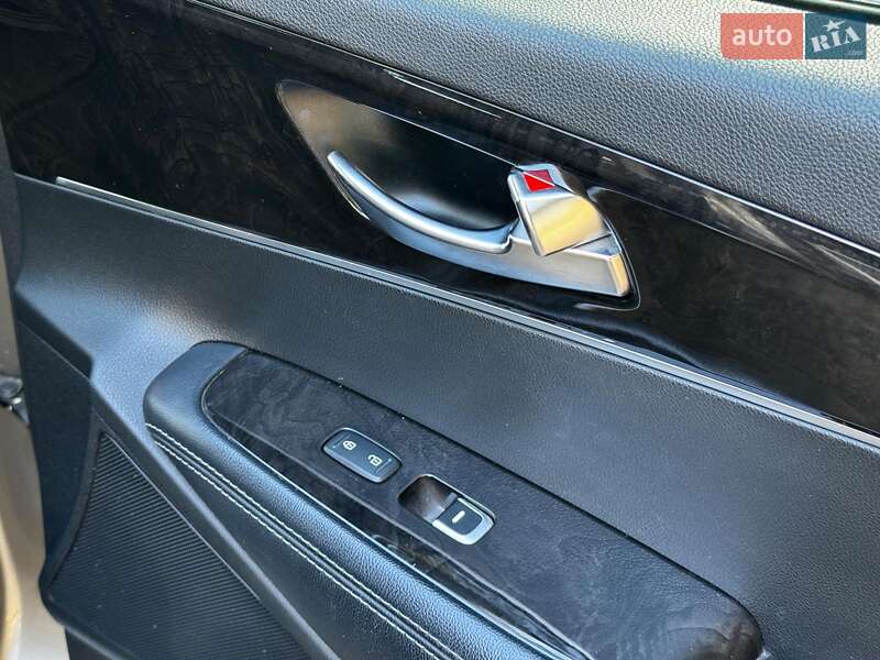 Позашляховик / Кросовер Kia Sorento 2016 в Києві