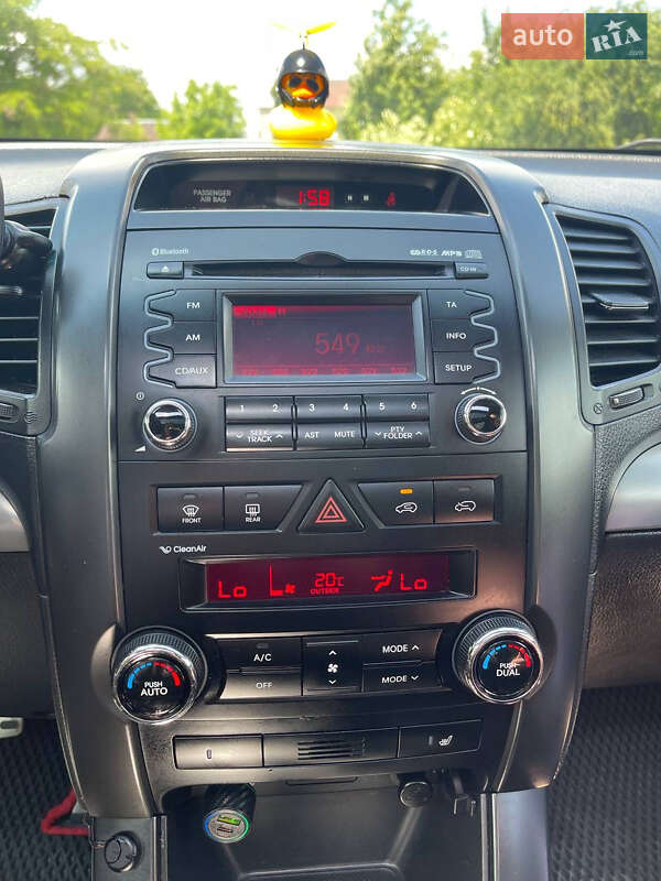 Позашляховик / Кросовер Kia Sorento 2011 в Тернополі
