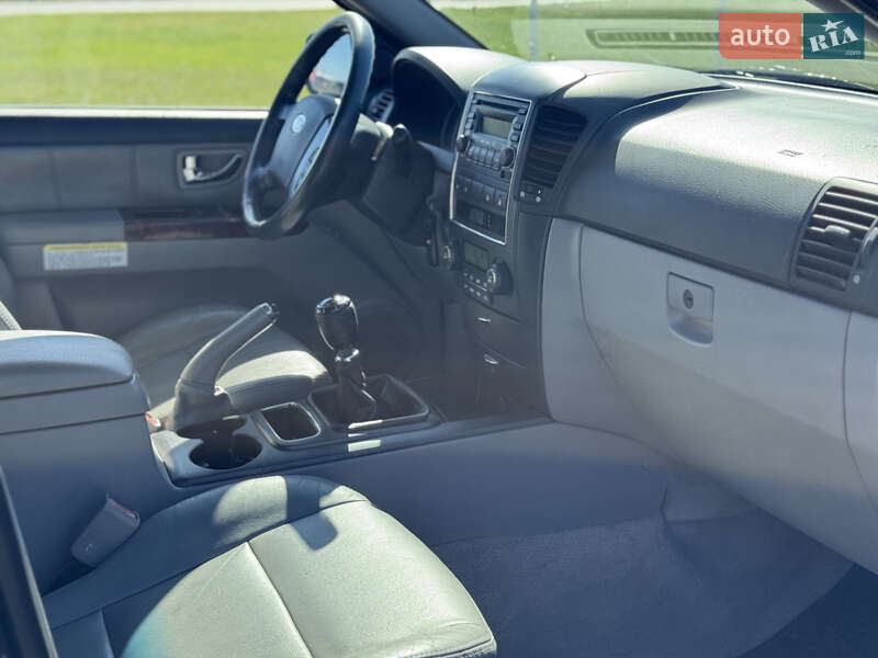 Внедорожник / Кроссовер Kia Sorento 2007 в Сарнах