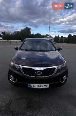 Позашляховик / Кросовер Kia Sorento 2012 в 