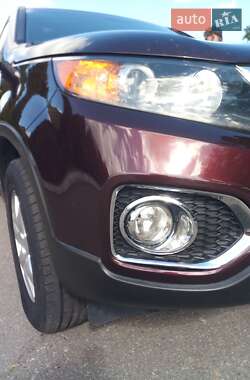 Позашляховик / Кросовер Kia Sorento 2012 в 