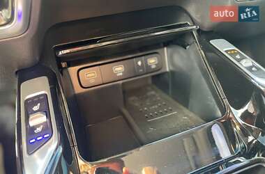 Позашляховик / Кросовер Kia Sorento 2020 в 