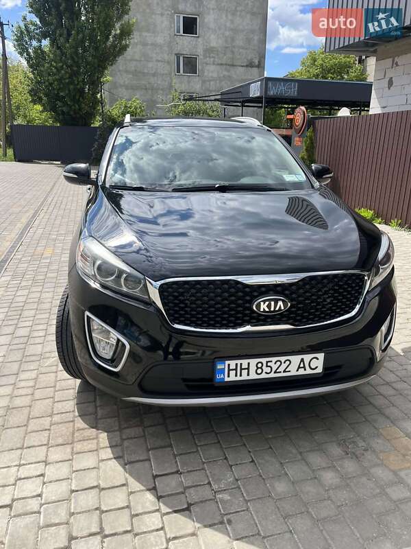 Позашляховик / Кросовер Kia Sorento 2016 в Роздільній