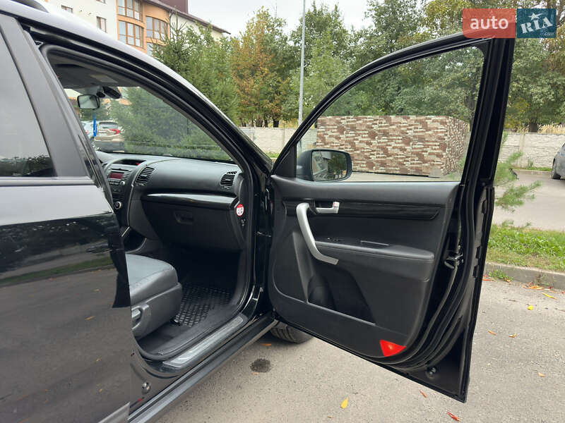 Внедорожник / Кроссовер Kia Sorento 2010 в Ровно