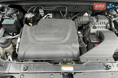 Внедорожник / Кроссовер Kia Sorento 2010 в 