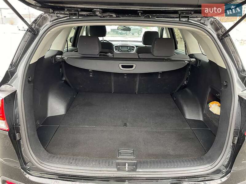 Внедорожник / Кроссовер Kia Sorento 2016 в Киеве