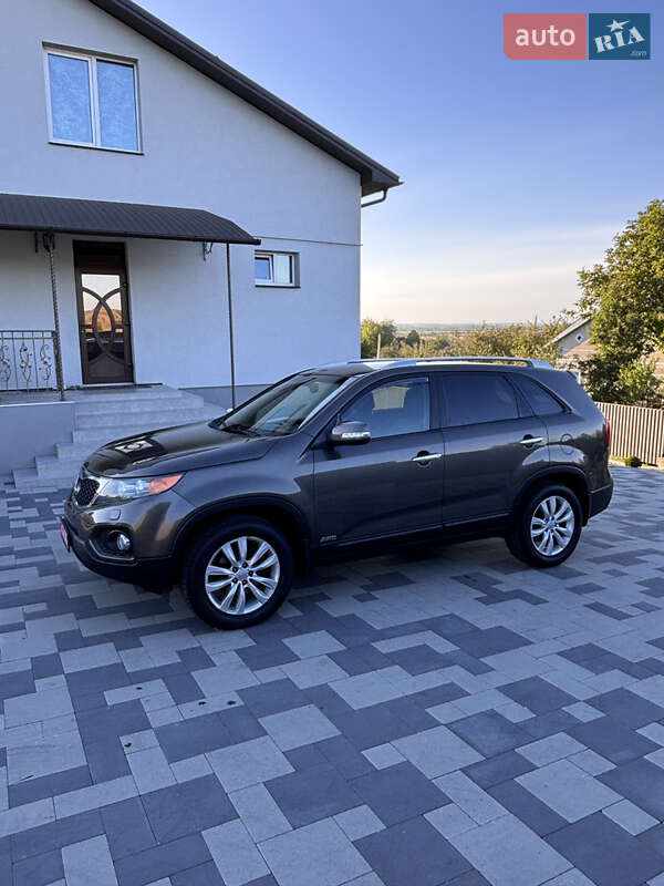 Внедорожник / Кроссовер Kia Sorento 2011 в Калуше