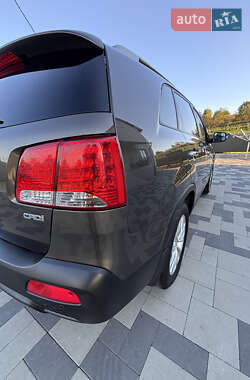 Позашляховик / Кросовер Kia Sorento 2011 в  фото 26 Позашляховик / Кросовер Kia Sorento 2011 в