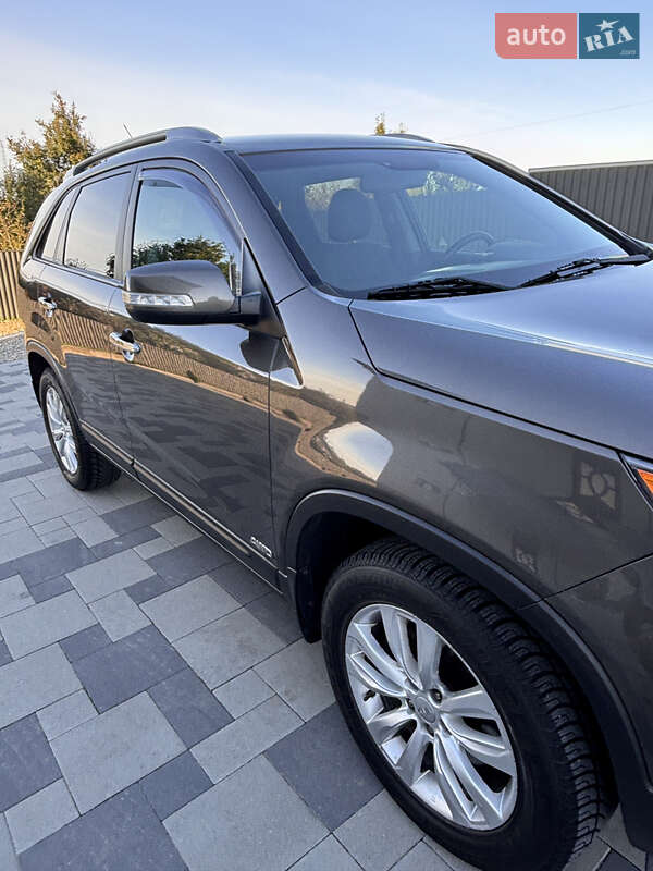 Внедорожник / Кроссовер Kia Sorento 2011 в Калуше