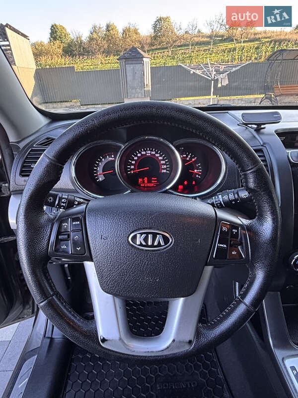 Внедорожник / Кроссовер Kia Sorento 2011 в Калуше