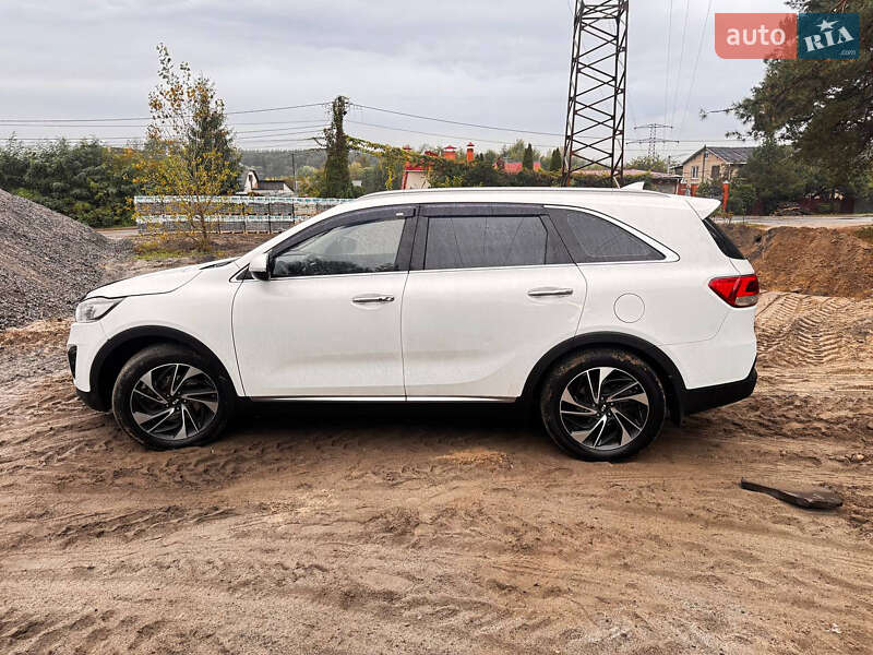 Внедорожник / Кроссовер Kia Sorento 2016 в 