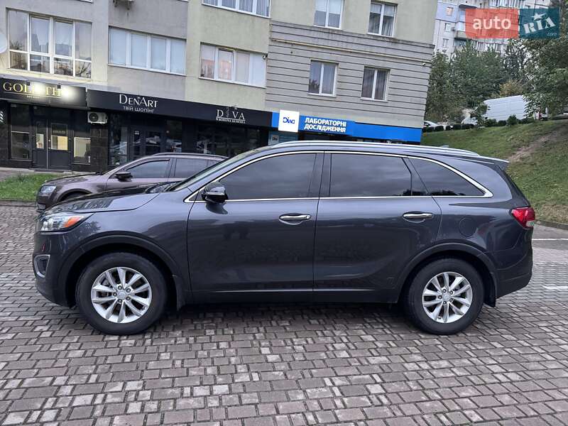 Внедорожник / Кроссовер Kia Sorento 2016 в Ровно фото 15 Внедорожник / Кроссовер Kia Sorento 2016 в Ровно