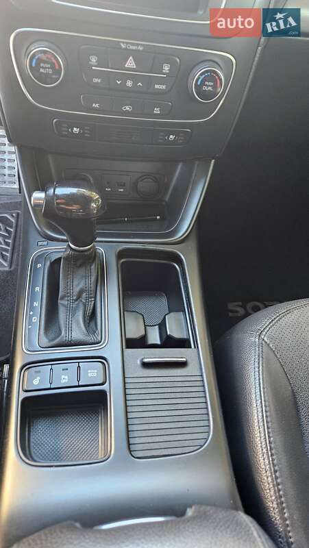 Внедорожник / Кроссовер Kia Sorento 2012 в Киеве