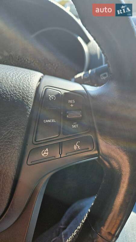 Внедорожник / Кроссовер Kia Sorento 2012 в Киеве