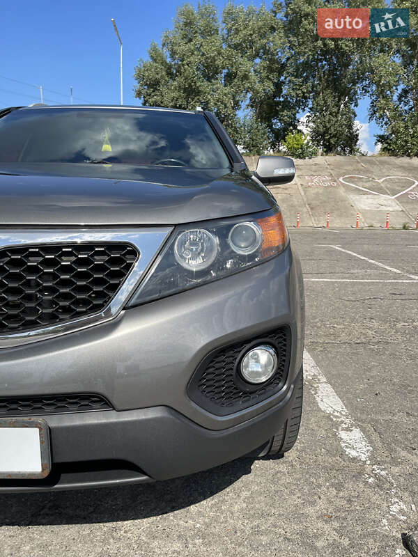 Внедорожник / Кроссовер Kia Sorento 2011 в Киеве