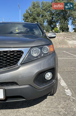 Внедорожник / Кроссовер Kia Sorento 2011 в 